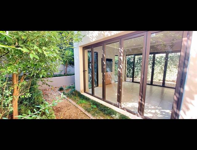 3 BEDROOM HOUSE FOR SALE IN MENLO PARK